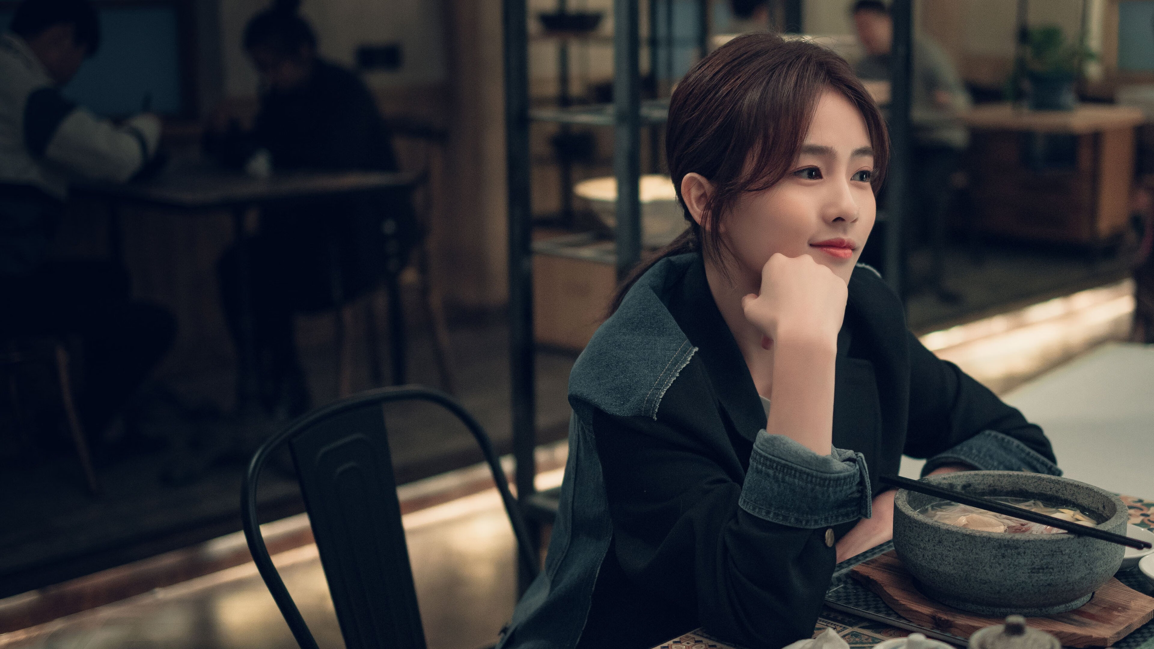 2017年季后赛：库里在对阵马刺的系列赛中累计投中超过20个三分，成为历史最强“投手”之一